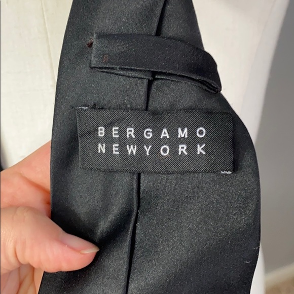 ‼️CLOSET CLOSING‼️ - Picture 4 of 4